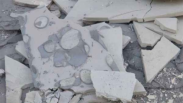 一場(chǎng)大風(fēng)過后，銀川一小區(qū)外墻保溫層大面積脫落！